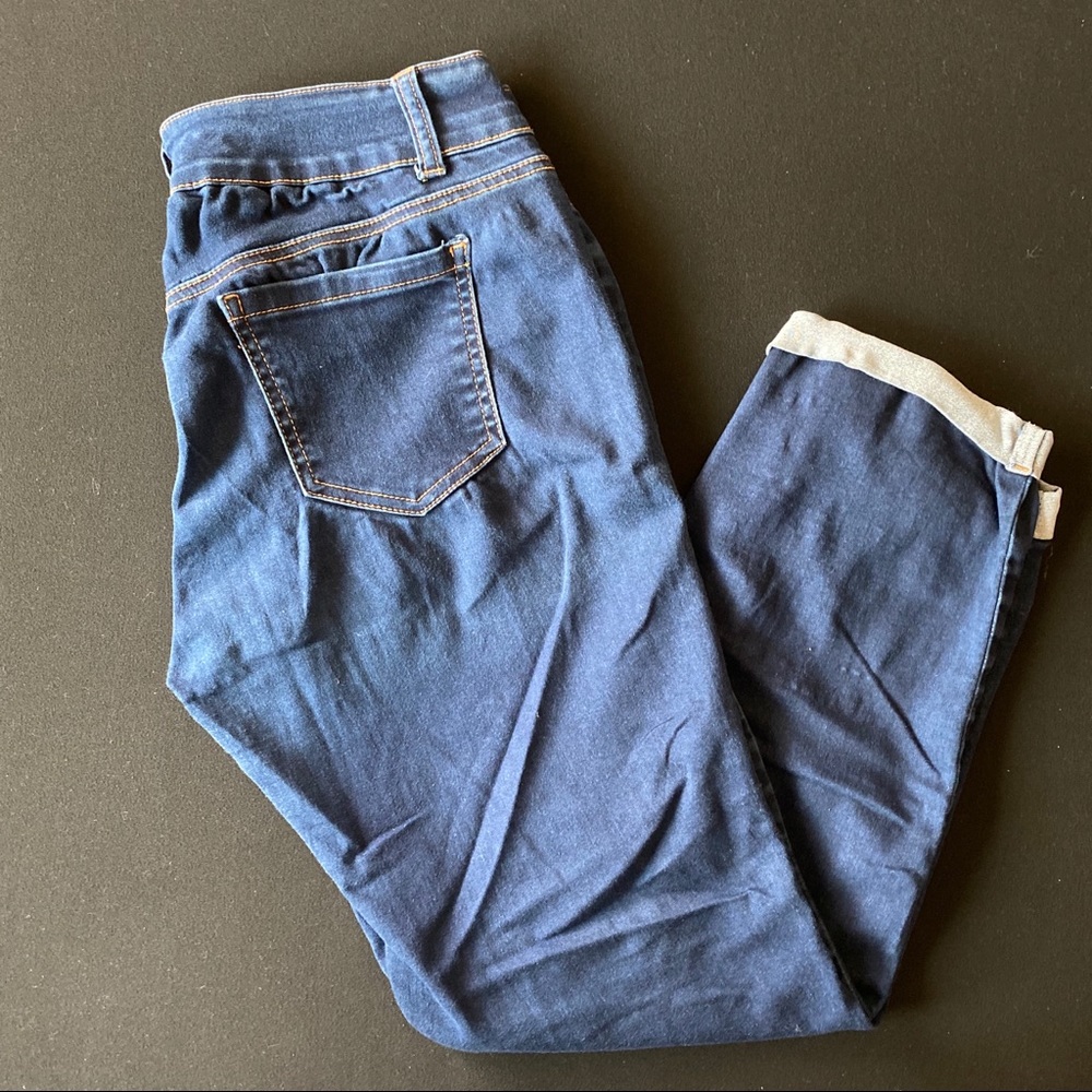 WAX JEAN